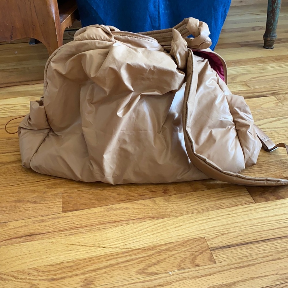 Carra nimbus bag in chai color